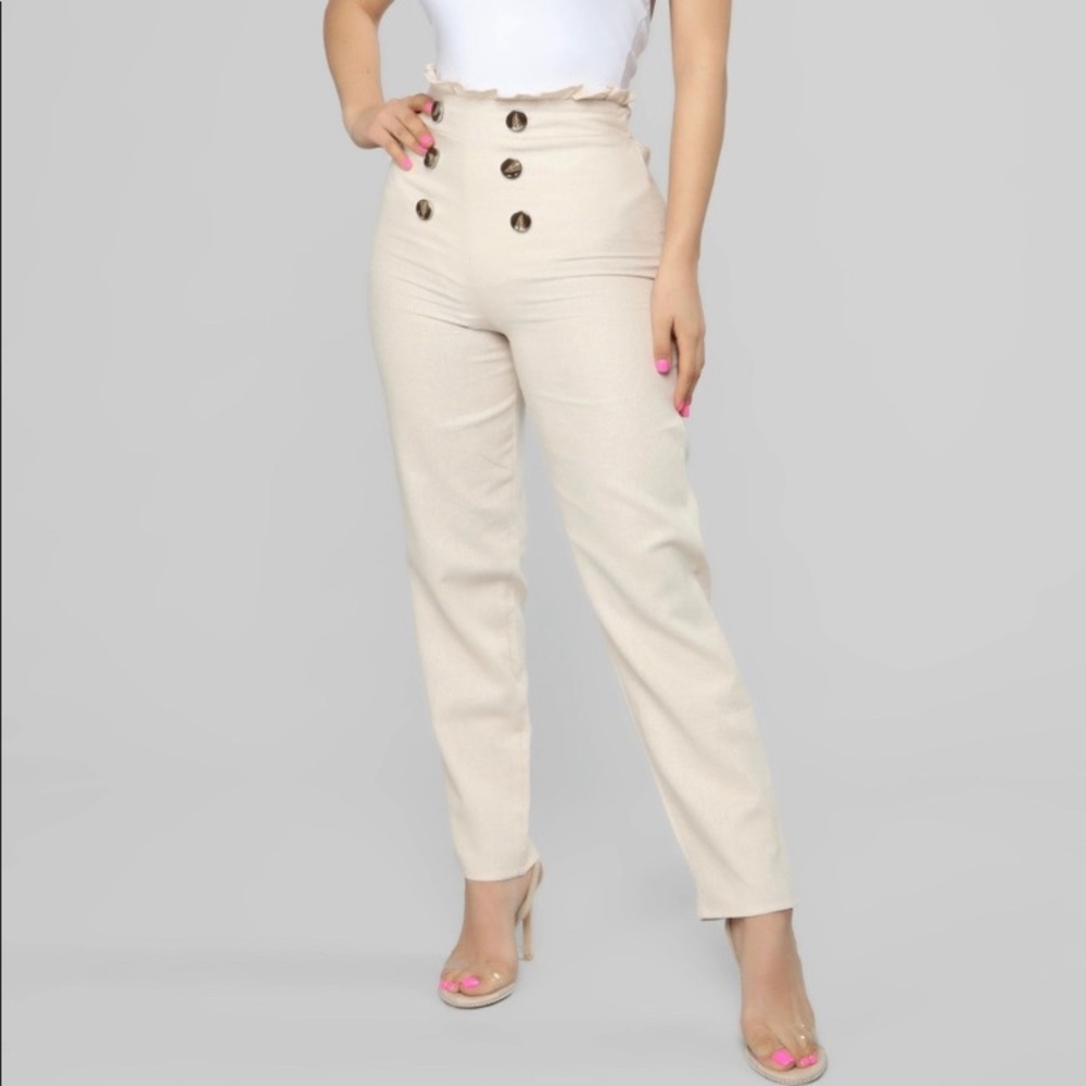 Heart & Hips paper bag waist tan pants, size small